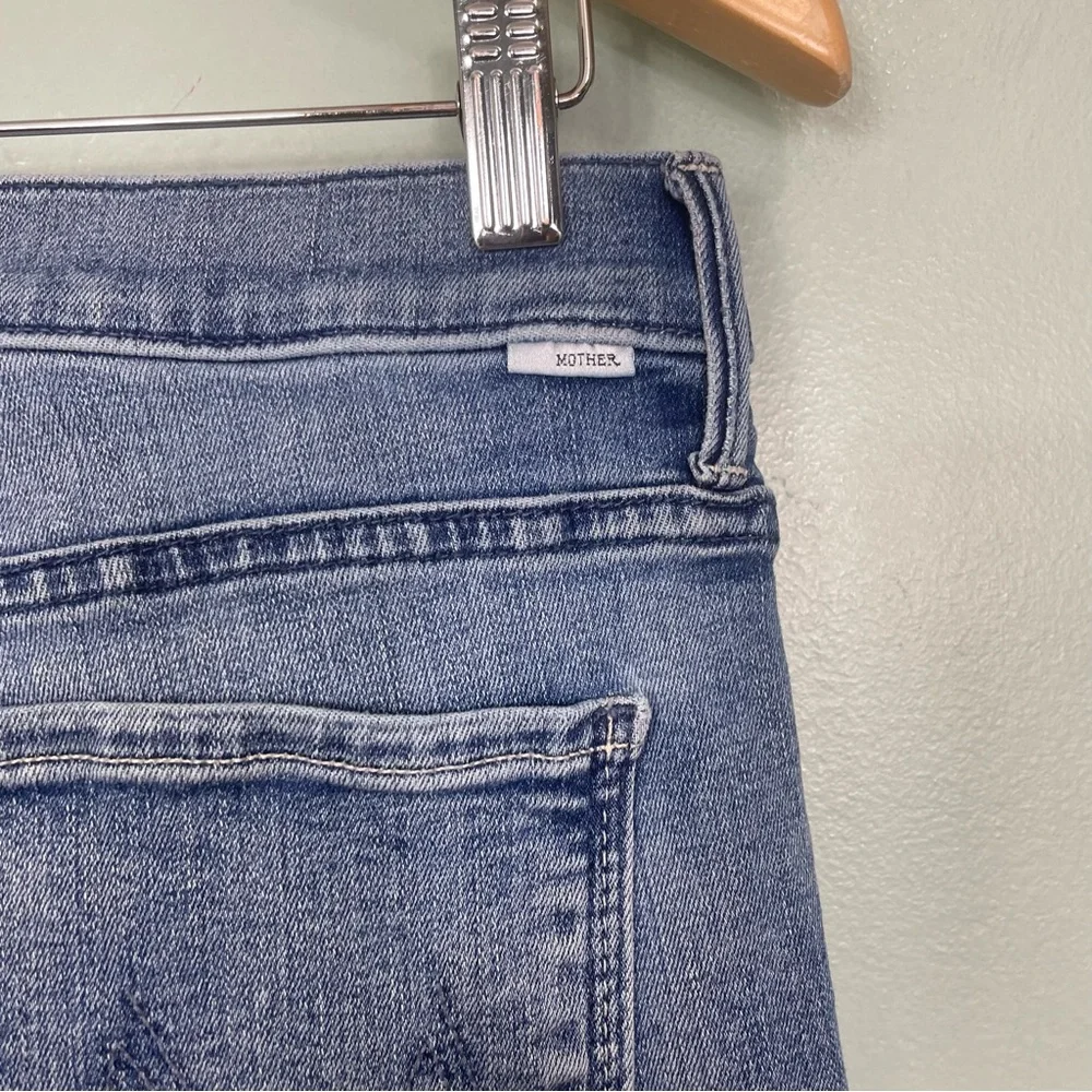 Mother The Weekender Fray Wash I Wet My Plants Blue Size 33 Distressed‎ Hem